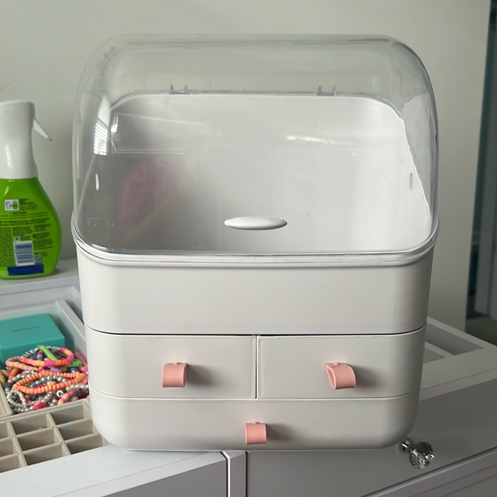Makeup Organizer